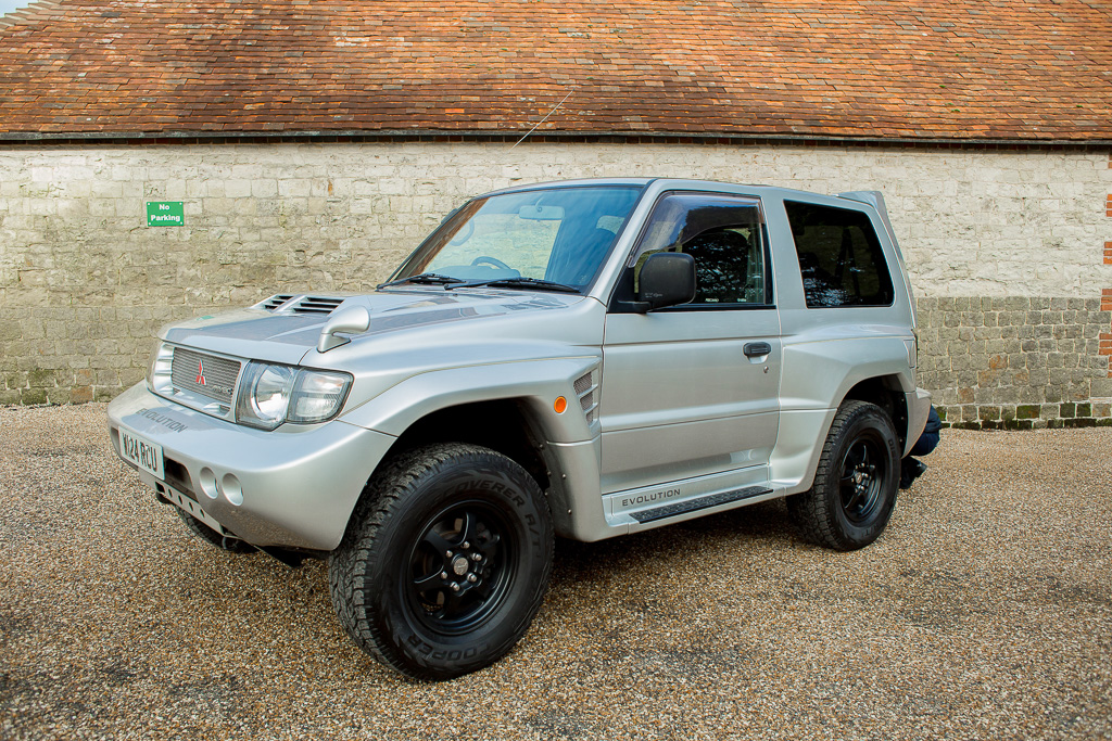 Mitsubishi pajero evolution 1997